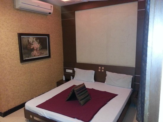 Shiv Hotel